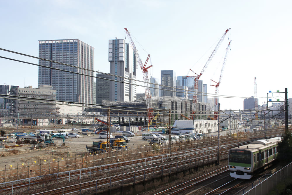大規模再開発をイメージした工事風景