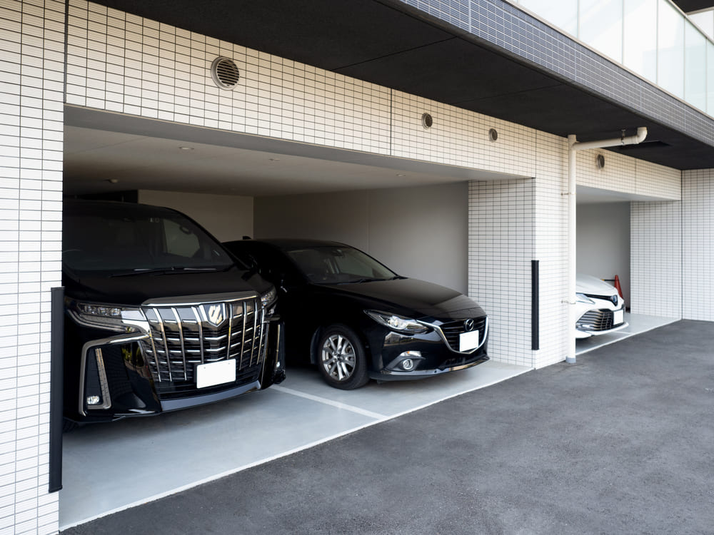 駐車場専有使用権付き